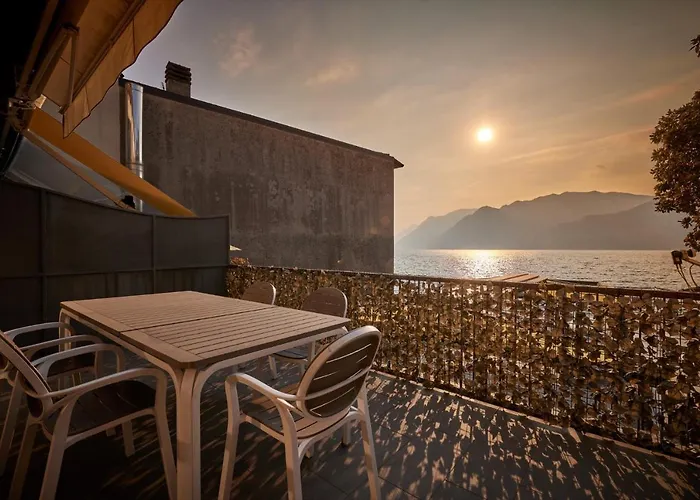 Lake Front Casa Christina